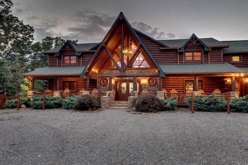 The Wedding Website of Emily Slavinski and Carson Burden