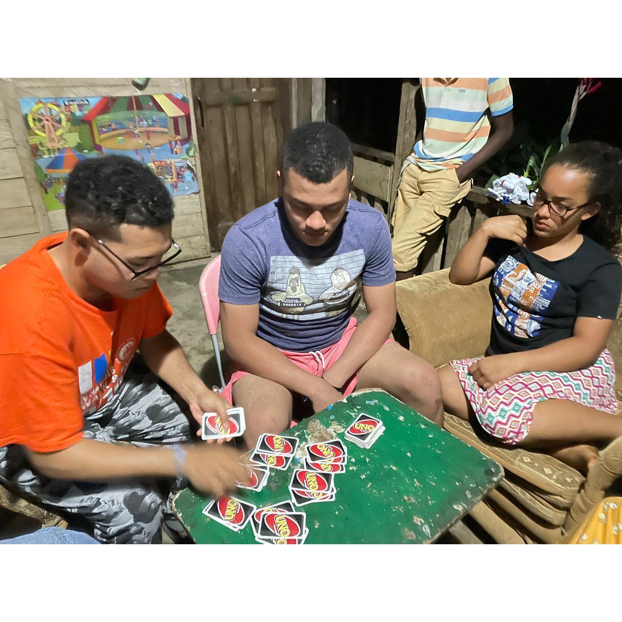 Mamoni Game Night! Loved Xenia's NEW UNO rules!
5 - Slap the deck
8 - Don't speak
0 - Raise your hand
If you're last or break the rule you have to draw two cards.
