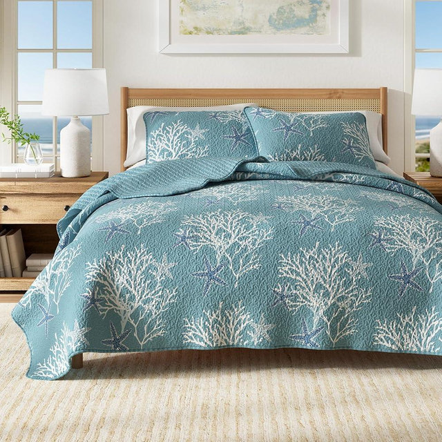Fenwick Collection Coastal Quilt Bedding Set, 3-Piece Reversible All Season Bedspread with Shams. Lightweight Nautical Quilted Coverlet. Ether Blue