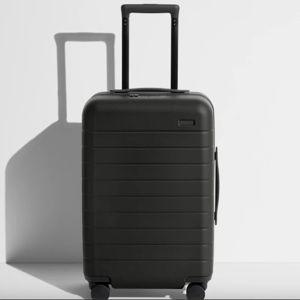 Hard Shell Carry-On Suitcase: Black | Away