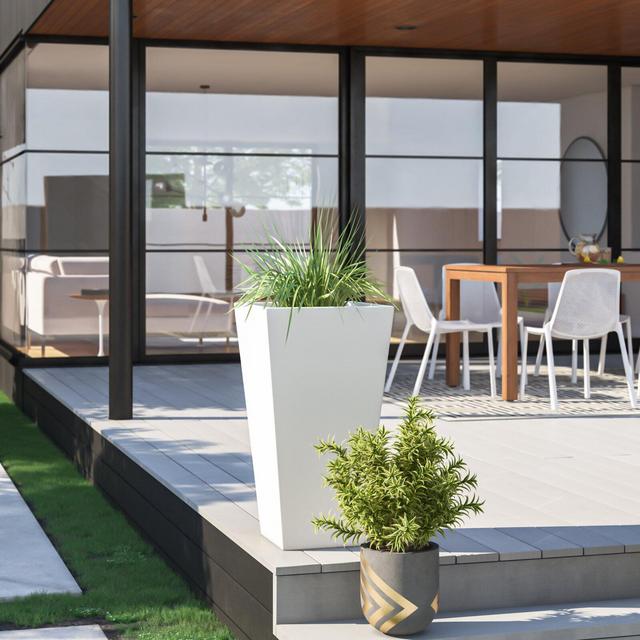 Gladwell Tall Fiberglass Pot Planter