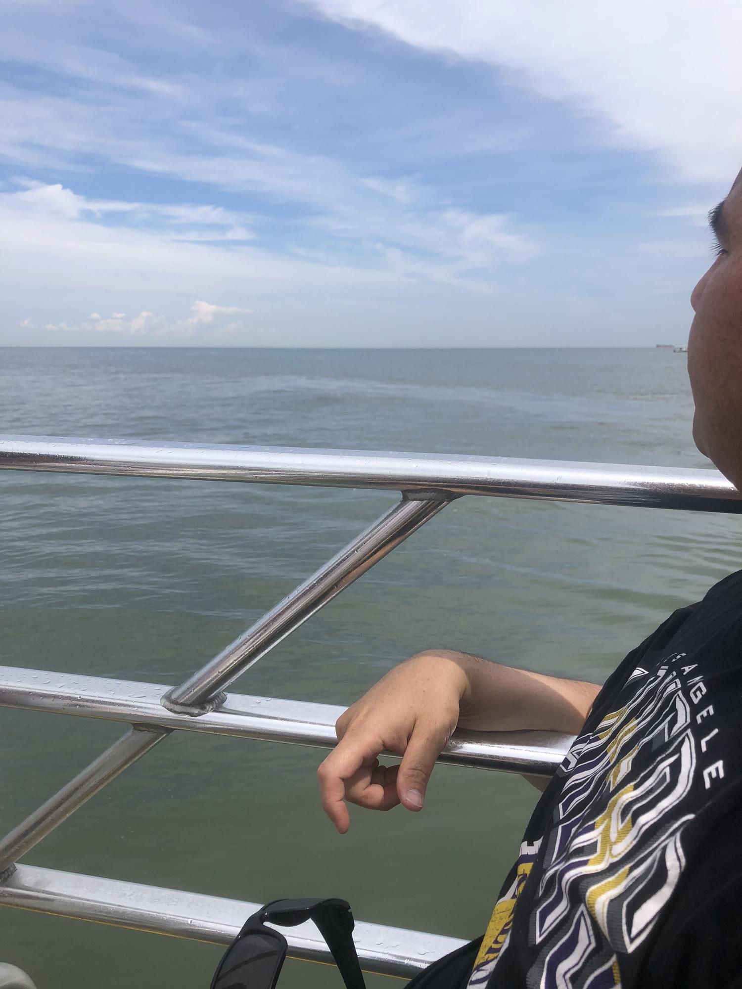 Looking out to the ocean 🥰