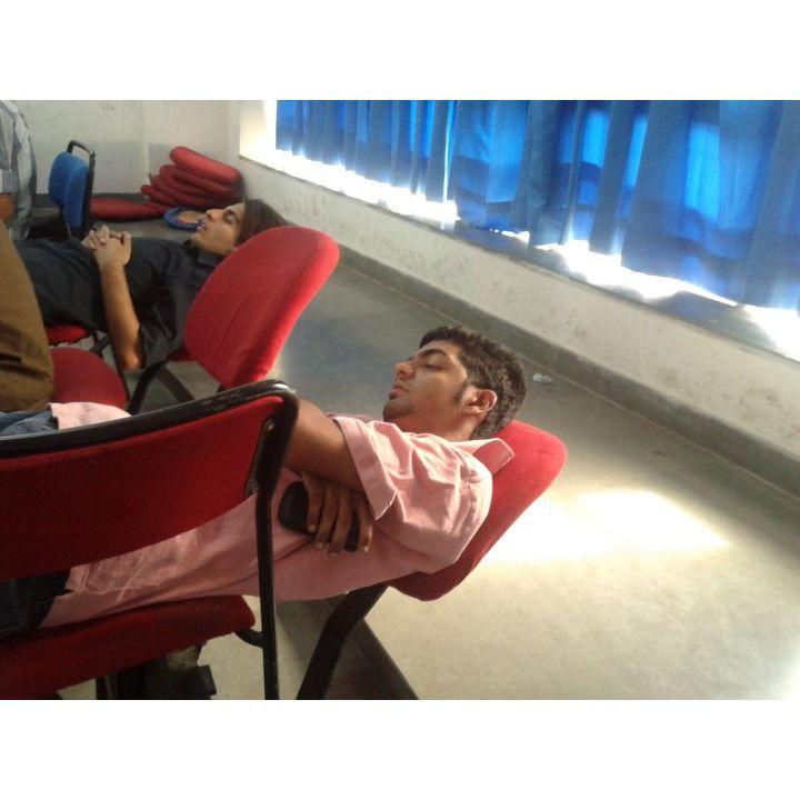 The First Year of college, i just slept a lot while she was studying hard
(Robin George is in pink)