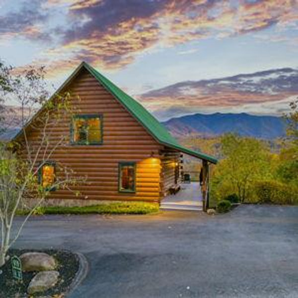Honeymoon: Cabin Getaway in Tennessee
