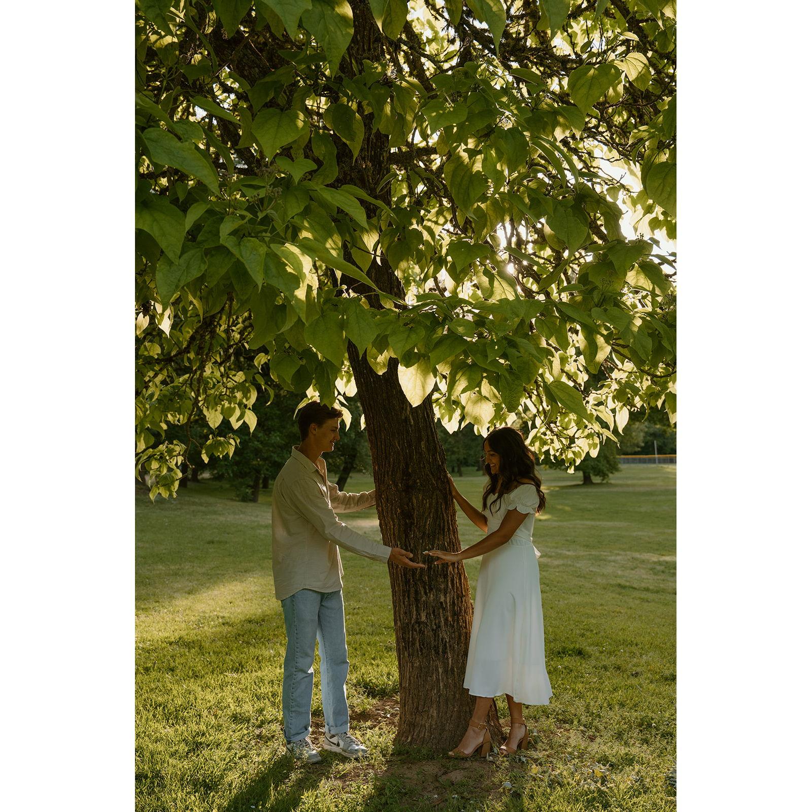 Marriage together has been a blessing from God and full of many memories to cherish.
Getrouwd zijn is seen zegen van God geweest vol met speciale herinneringen.