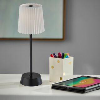 Bobby Cordless LED Table Lamp