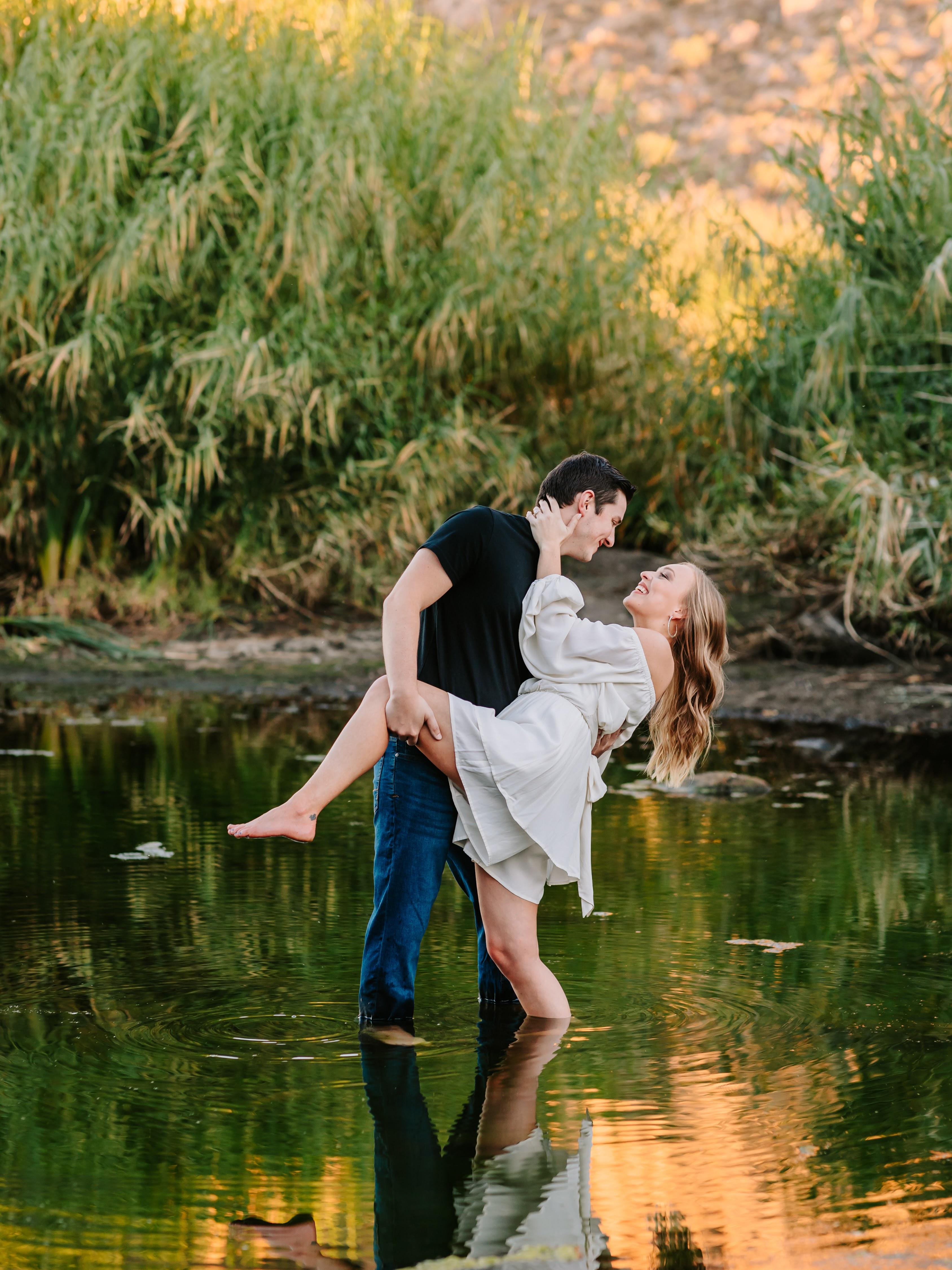 The Wedding Website of Makenzee Cohoon and Bradley Bettinger