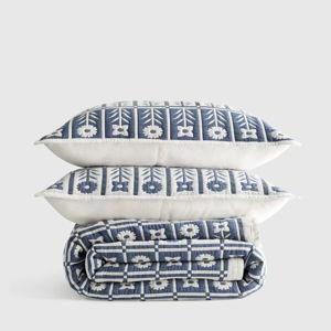 Organic Cotton Jacquard Floral Quilt Set in Glacier Blue