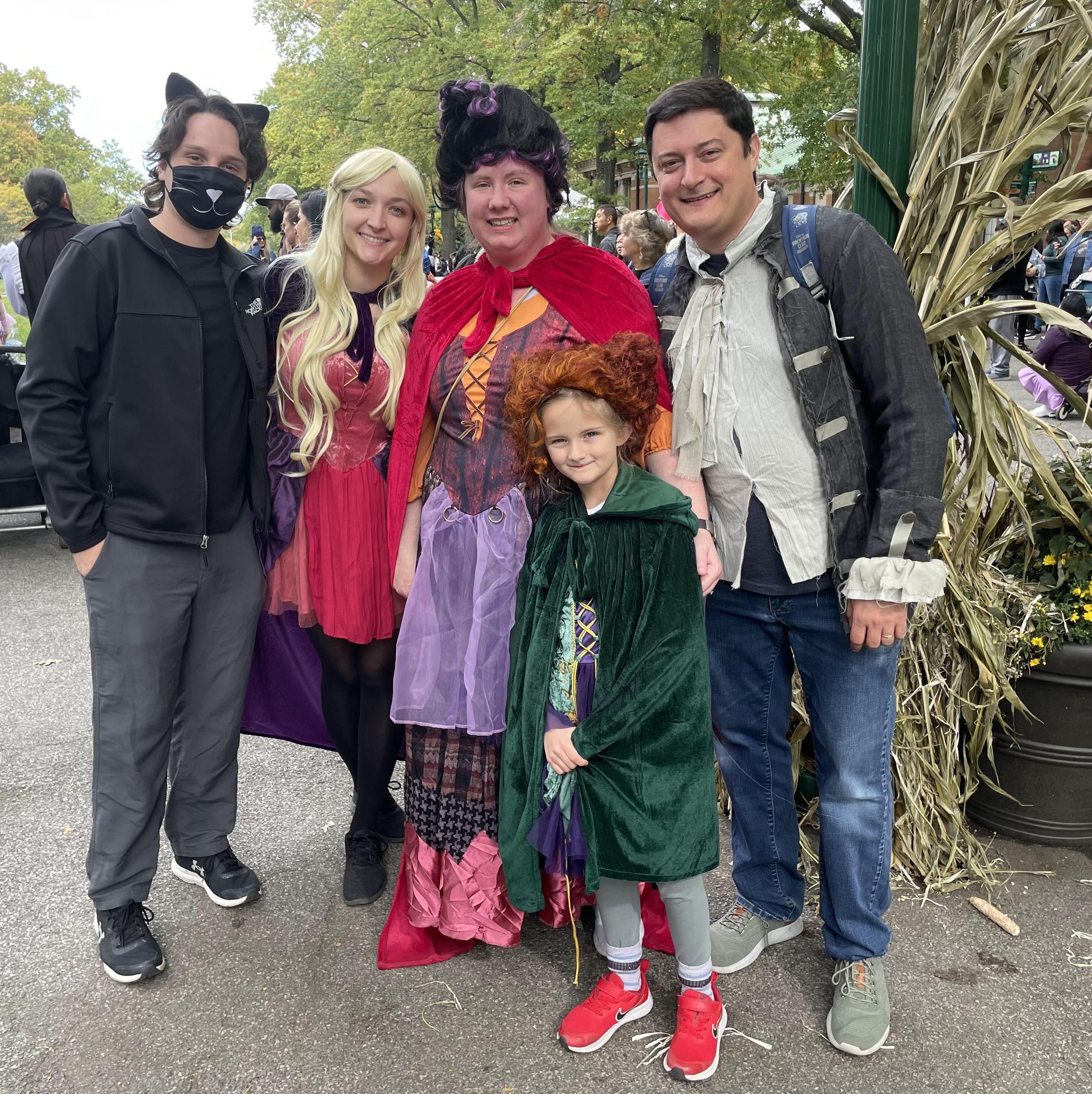 Hocus Pocus with the Muller fam at the Bronx Zoo!