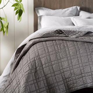 Double-Stitched Quilted Organic Cotton Comforter