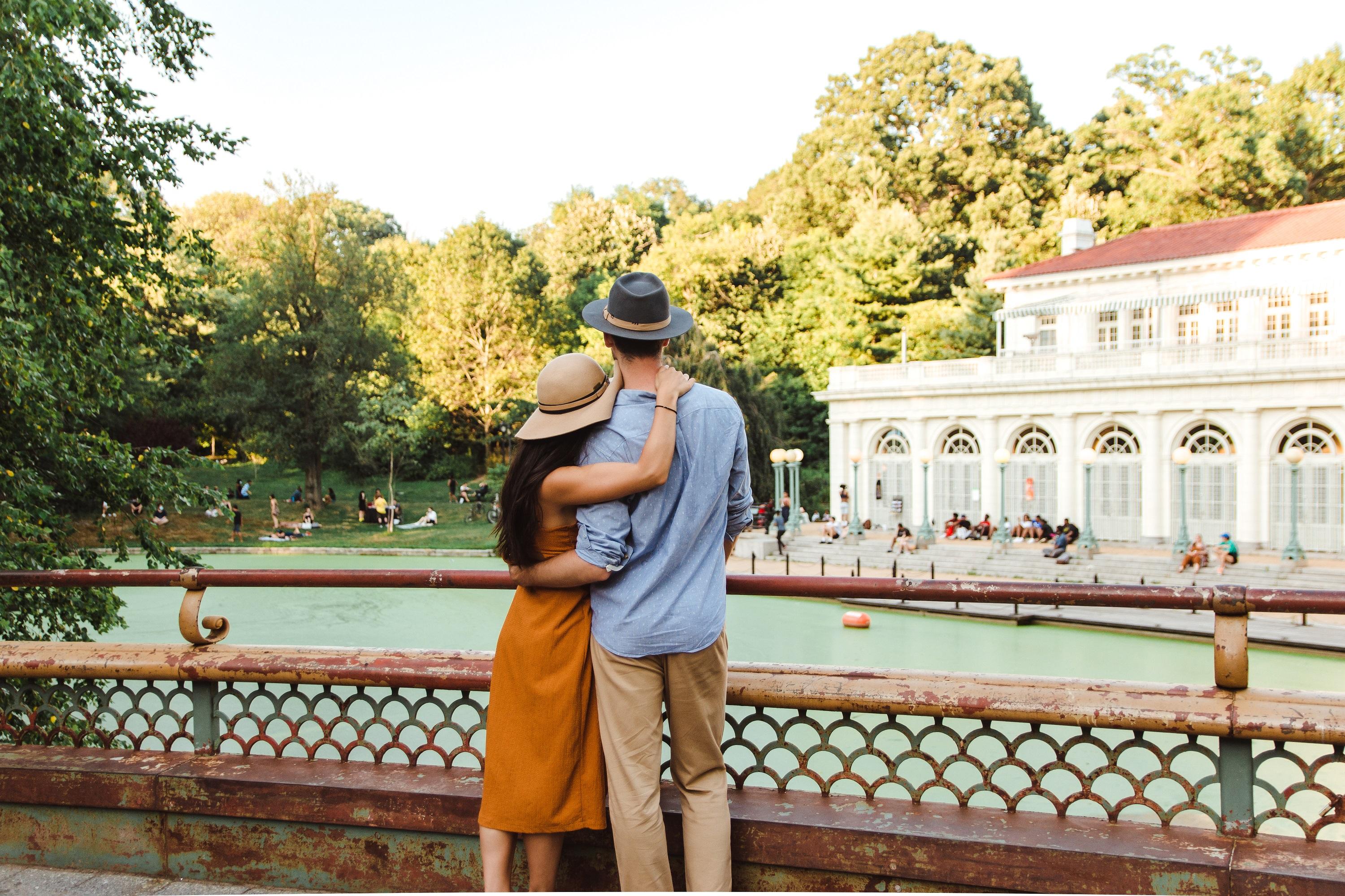 The Wedding Website of Etienne Pechikoff and Sara Love