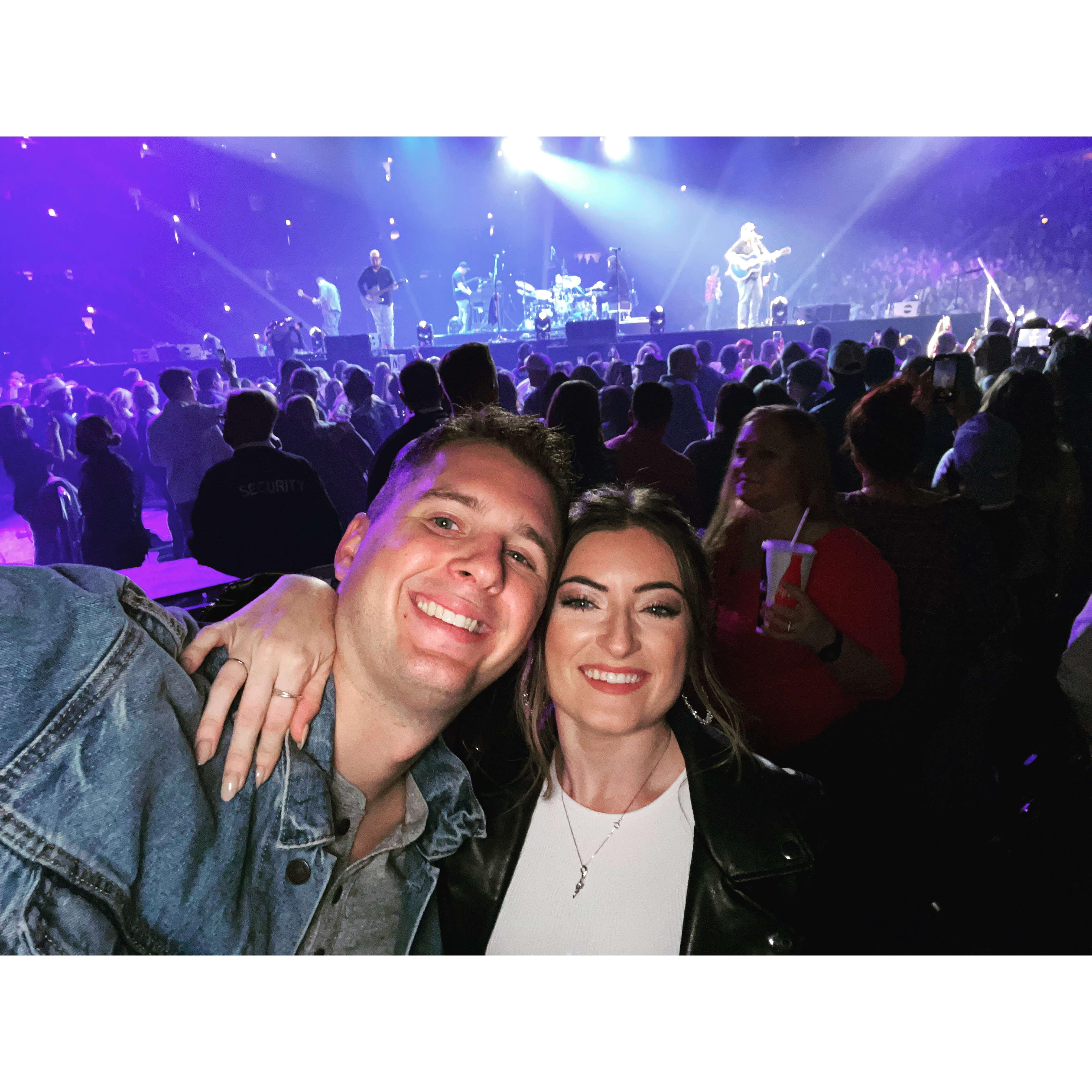 Last minute tickets to Luke Combs! Perks of living in Chicago!