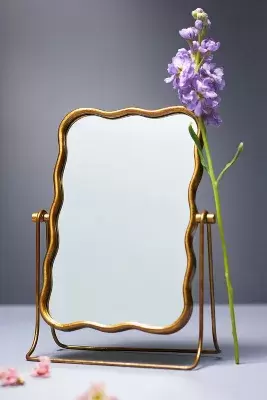 Coquille Mirror