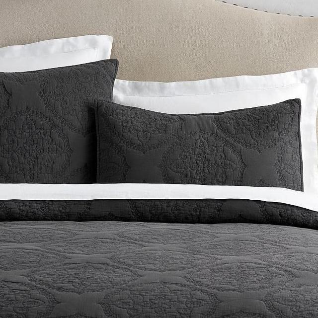 Medallion Washed Cotton Quilt & Sham Shale King