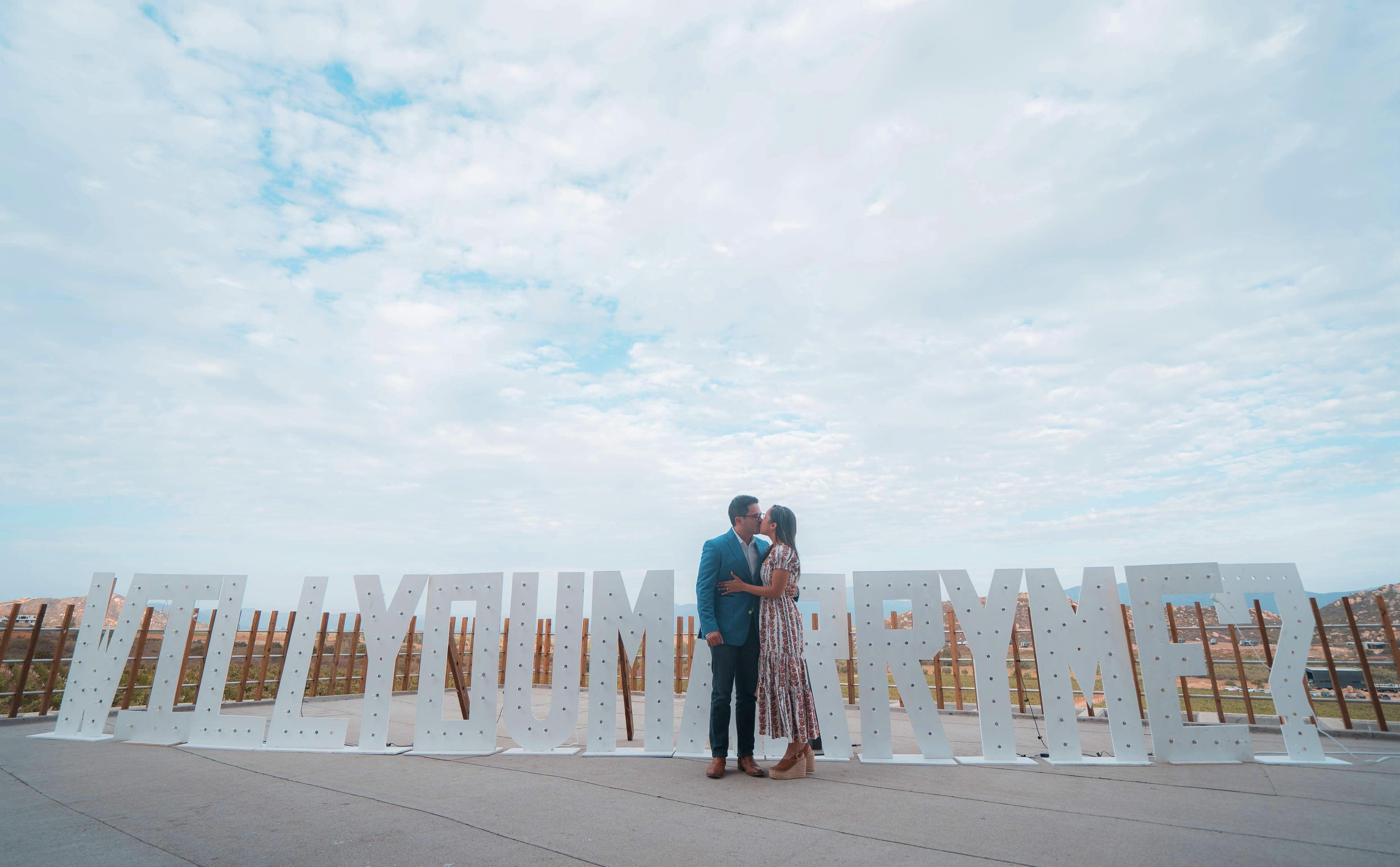 The Wedding Website of Larissa Sánchez Domínguez and Iván Salinas Amaral