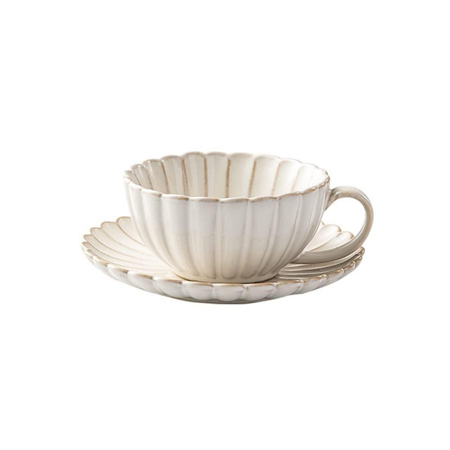 Colias Wing 9 Oz Petal Series Retro Design Ceramic Tea Cup Coffee Mug Travel Mug with Saucer-White