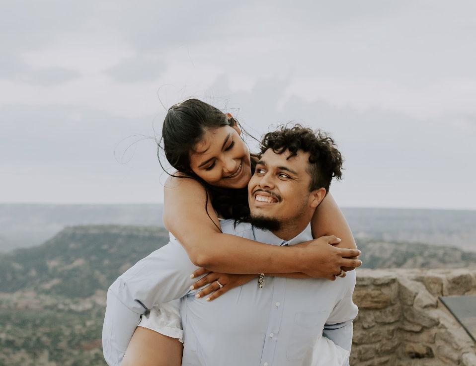 The Wedding Website of Lucia Gandara and Draven Solis