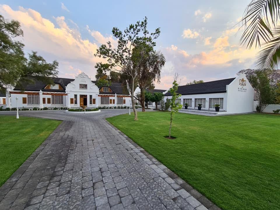 The Wedding Website of Carmen Louw and Johan Momberg