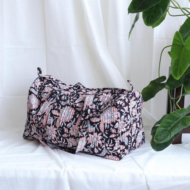 Floral Duffle Bag- Women Weekender Bag- Quilted Overnight bag - Black Travel bag- Cotton Baby Bag- Large Gym Bag- Hospital Bag - Baby Shower
