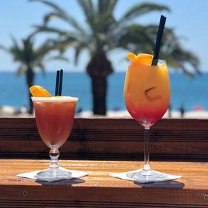 Honeymoon Fund: Cocktails for Two in Cote d'Azur