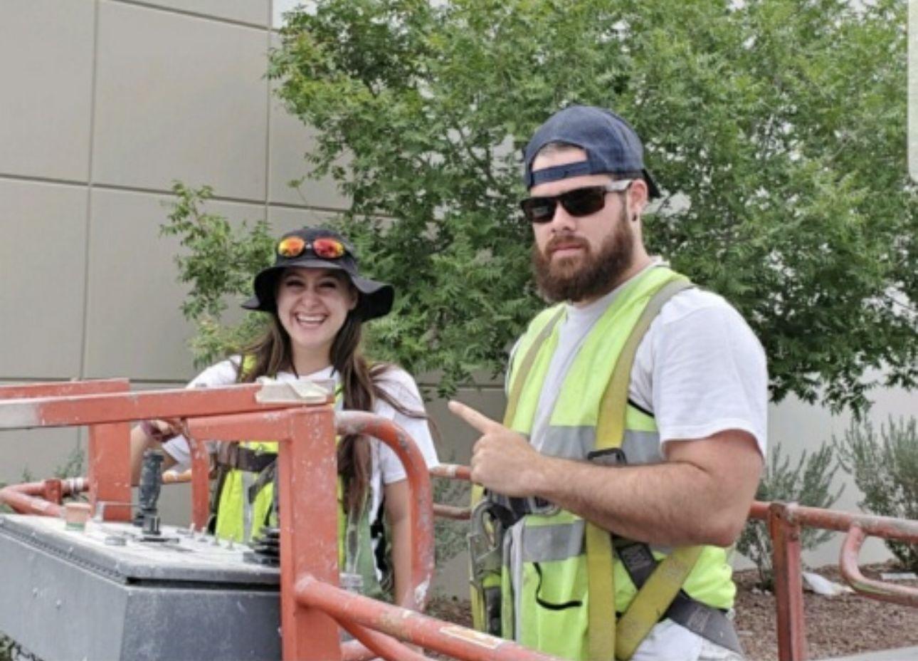 The Wedding Website of Gina Robey and Elliott Compton