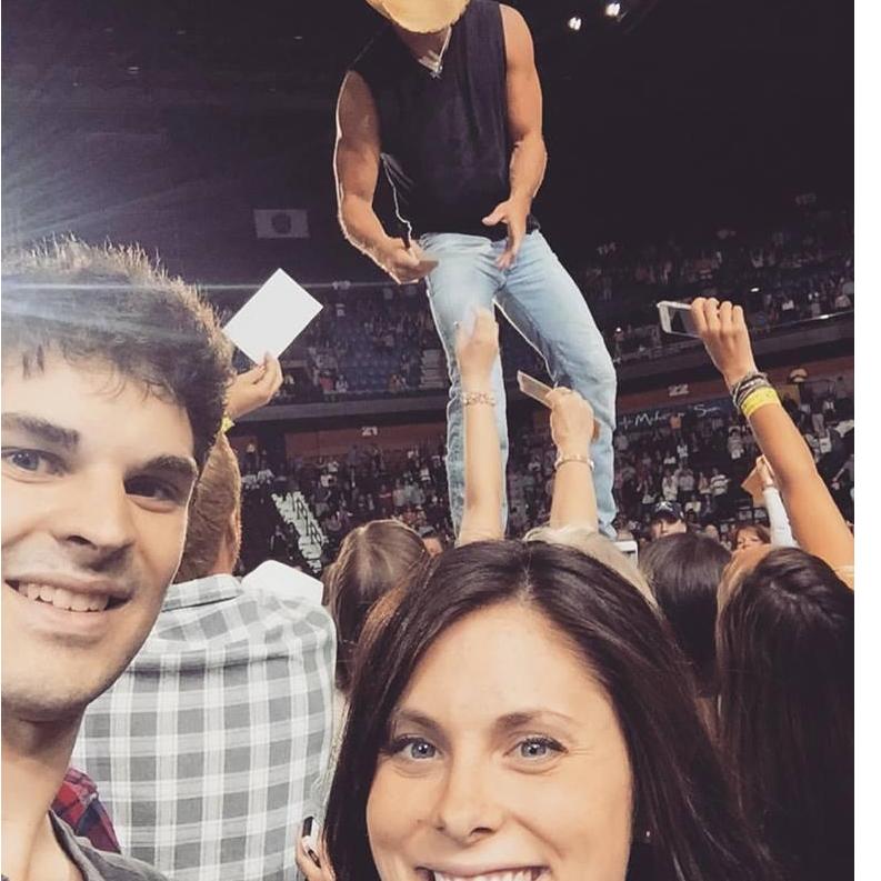 In the pit with Kenny Chesney at Mohegan!