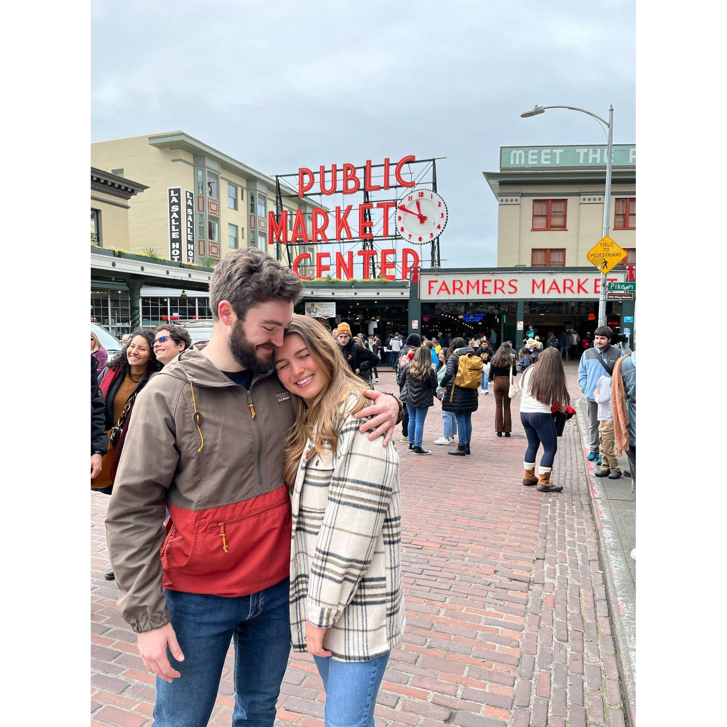 3.26.2022 - Seattle, WA! Visiting friends on the West Coast and exploring Pike Place Market!