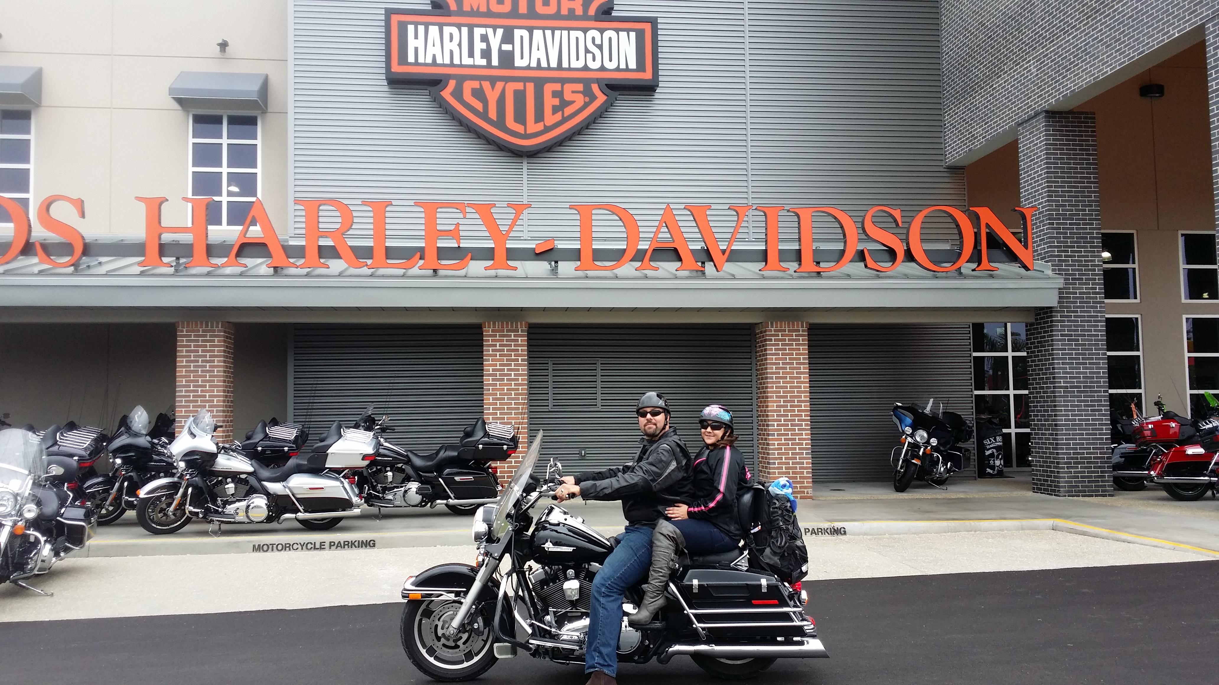 The Wedding Website of Monique Miranda and Fabio Parodi