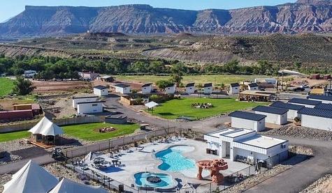 The Wedding Website of Nicole Cerf and Carlos Ruiz