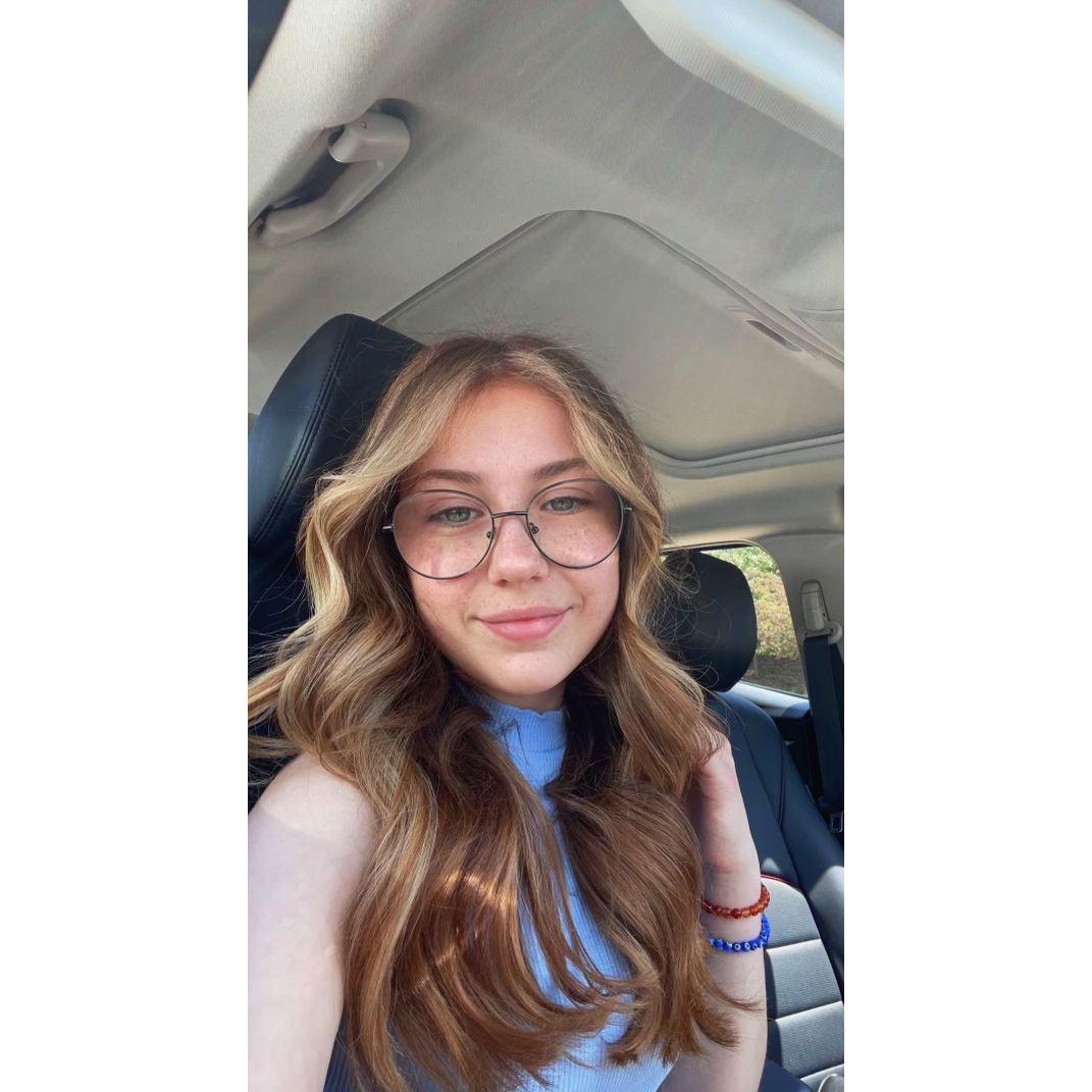 Nikki's bridesmaid, Valerie!