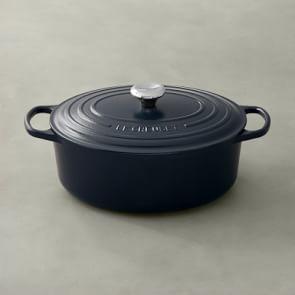 Le Creuset Signature Cast-Iron Oval Dutch Oven, 6 3/4-Qt. - Navy