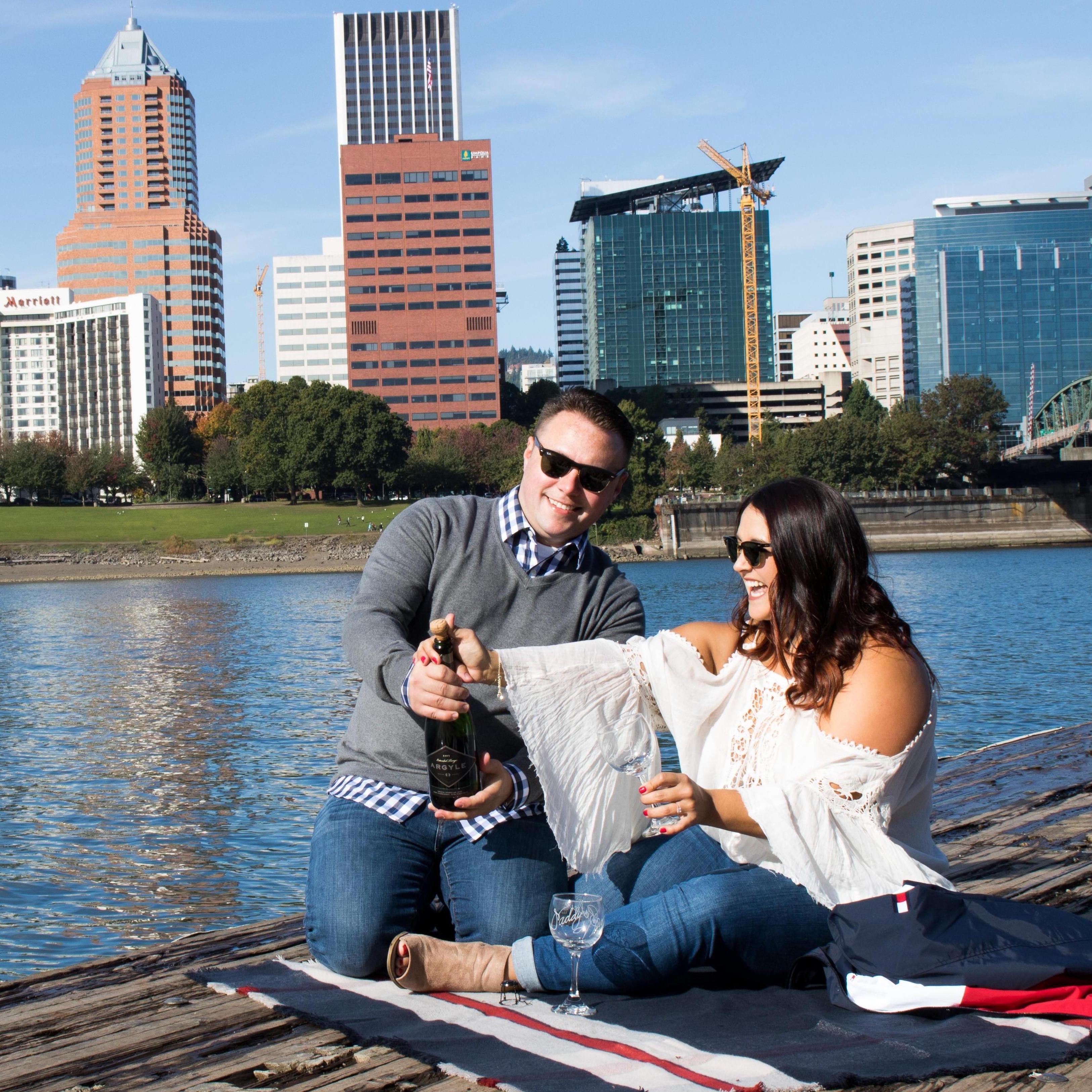 Sparkling wine on the Willamette? Yes please!