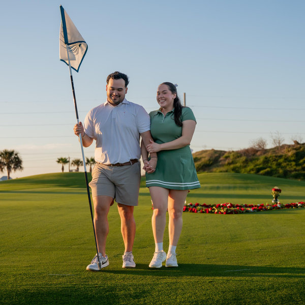 Honeymoon golf round