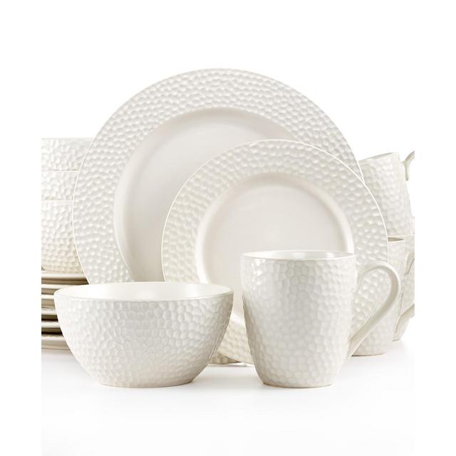 Gourmet Basics by Mikasa Hayes 16-Pc. Set, Service for 4