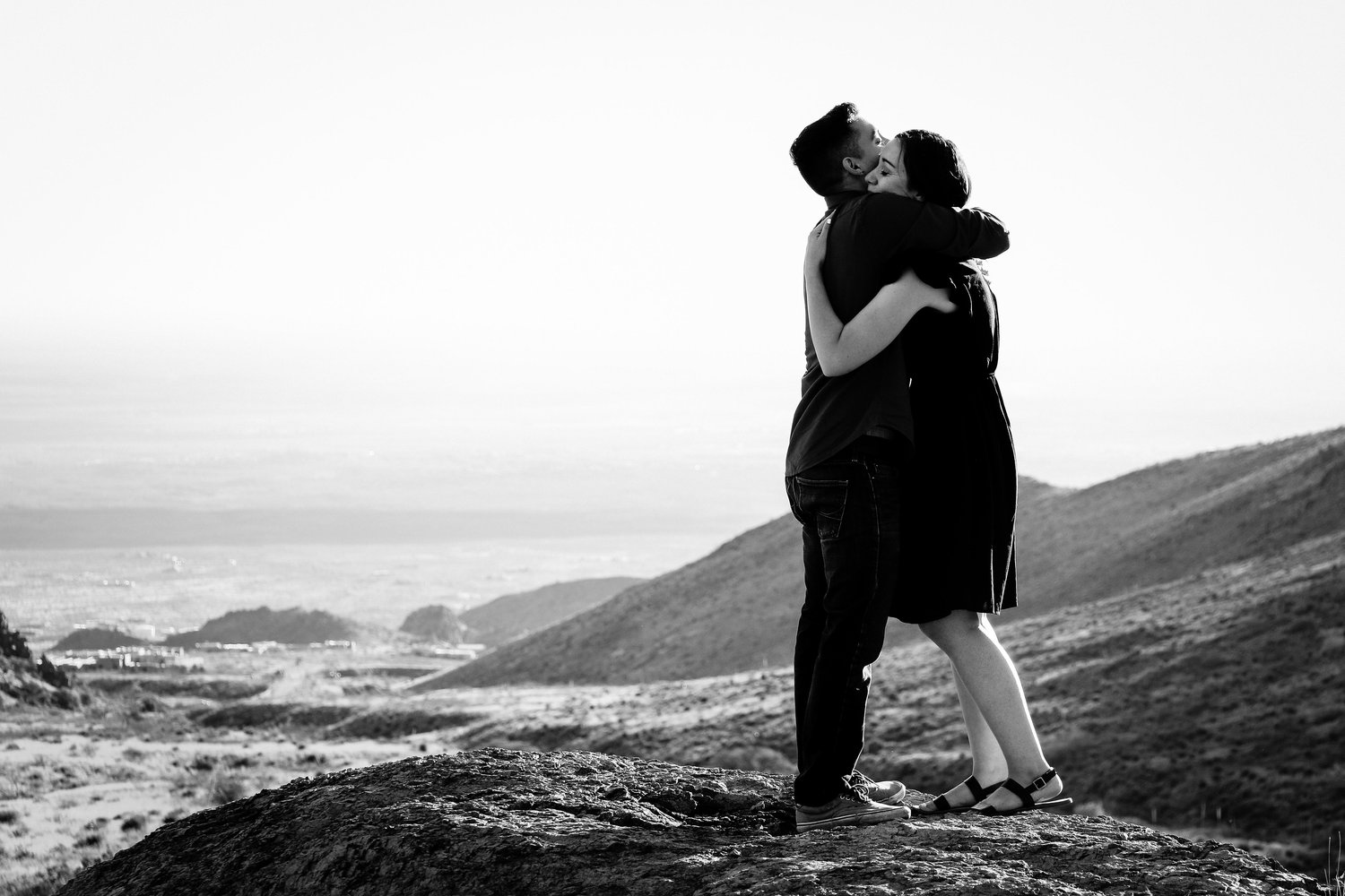 The Wedding Website of Isa Casillas and Simon Pereyra