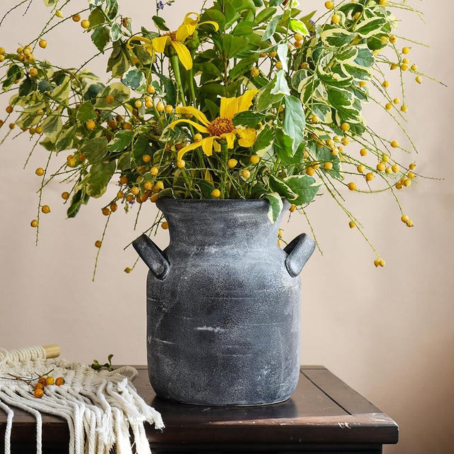 Quoowiit Ceramic Rustic Farmhouse Vase, Distressed Decorative Flower Vase for Home Decor, Ideal Shelf Decor, Grey Boho Vase for Living Room Bedroom Kitchen Office Decor Centerpiece Table Decorations