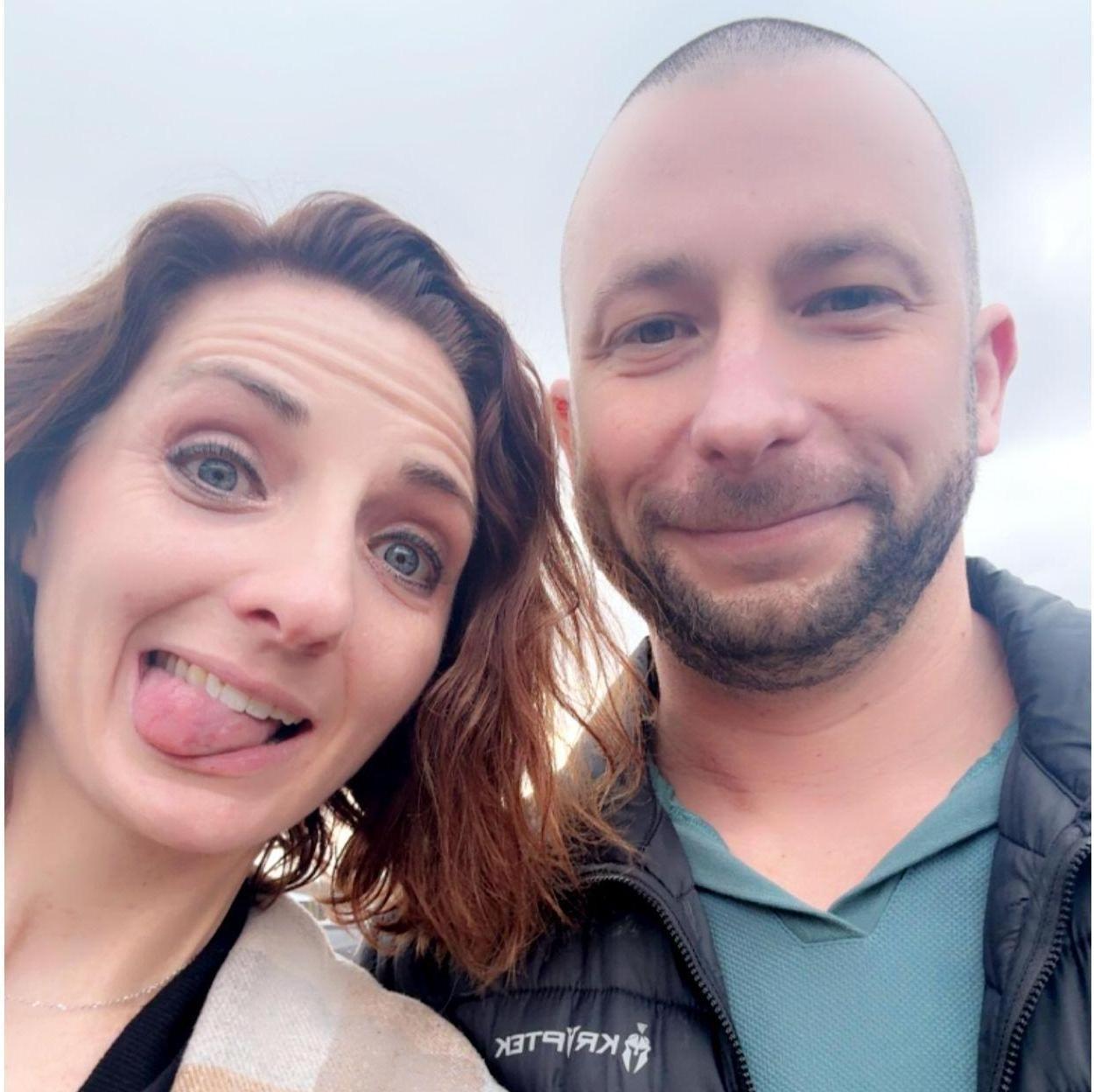 Ändrea visiting Roy in Mattawan. February 2024.