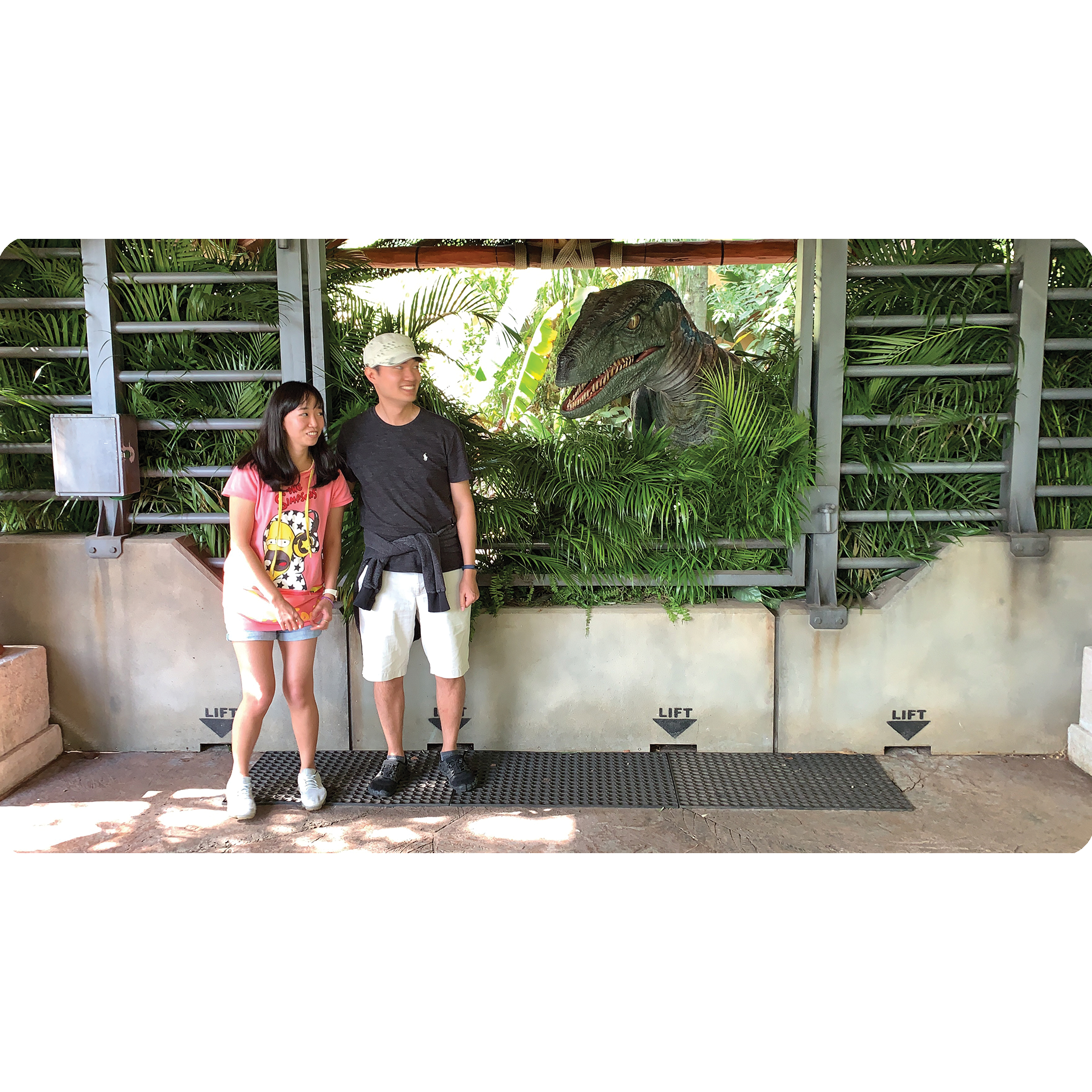 🦖Our raptor encounter! Clearly, we were not afraid of it. 😅