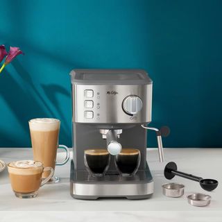 Compact Espresso Maker with Steam Wand