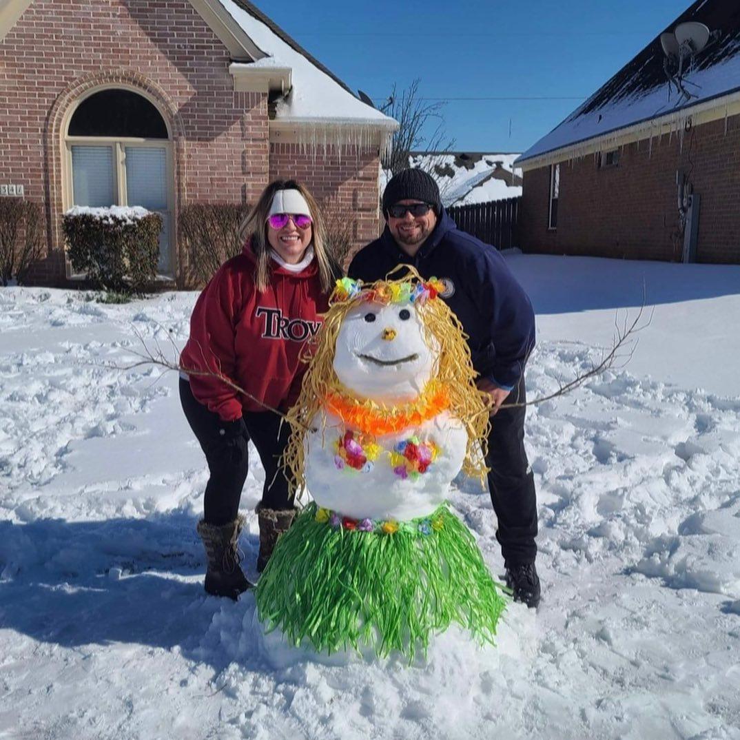 Do you want to build a snow hula girl?