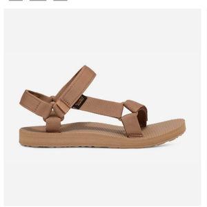 Women's Original Universal Sandal - Sand Dune - Size 6