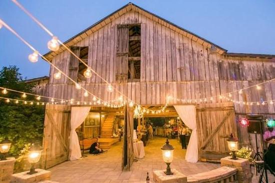 The Wedding Website of Amanda Perkins and Craig Cooley
