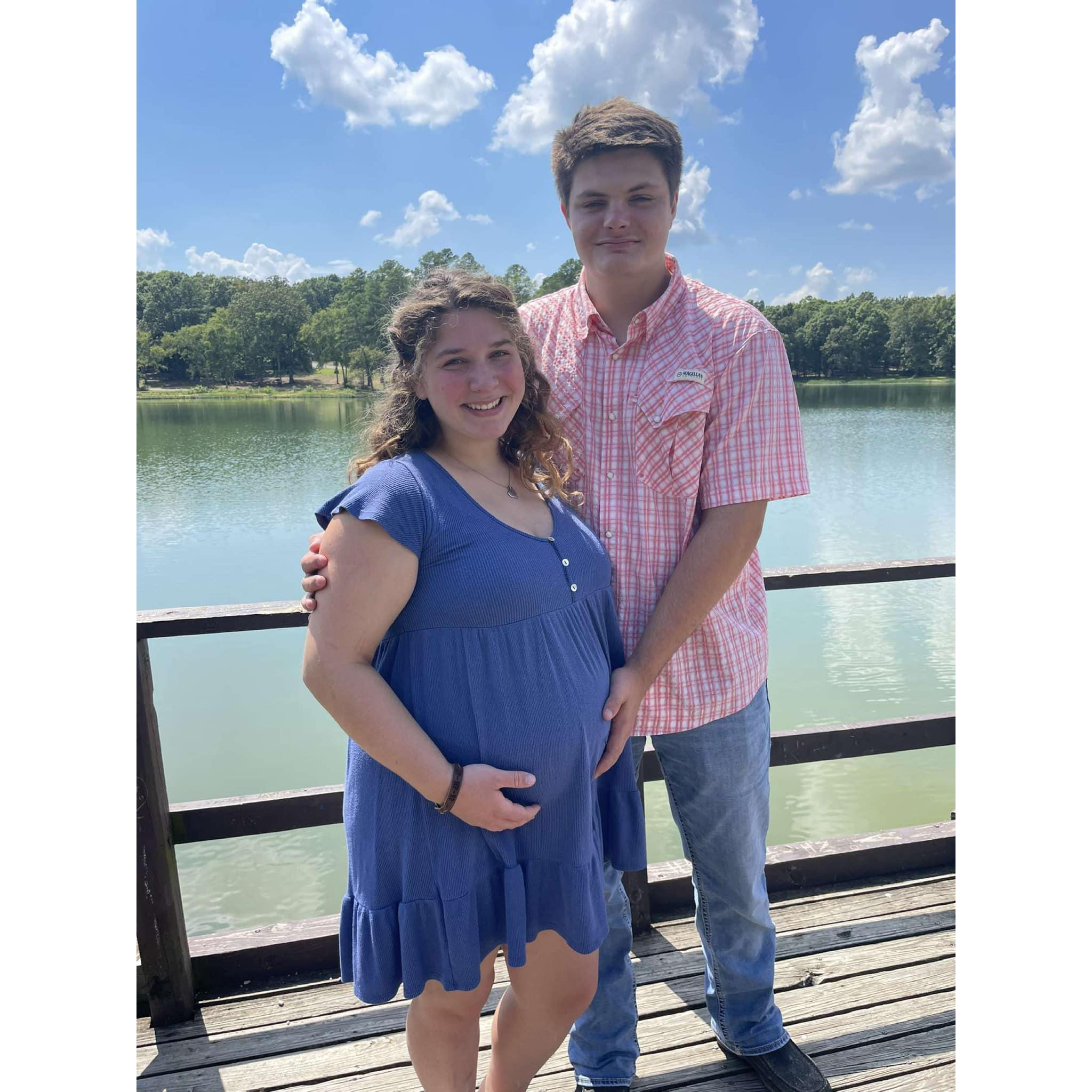 Pregnant with Elleigh.