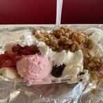 Borden's Ice Cream Shoppe