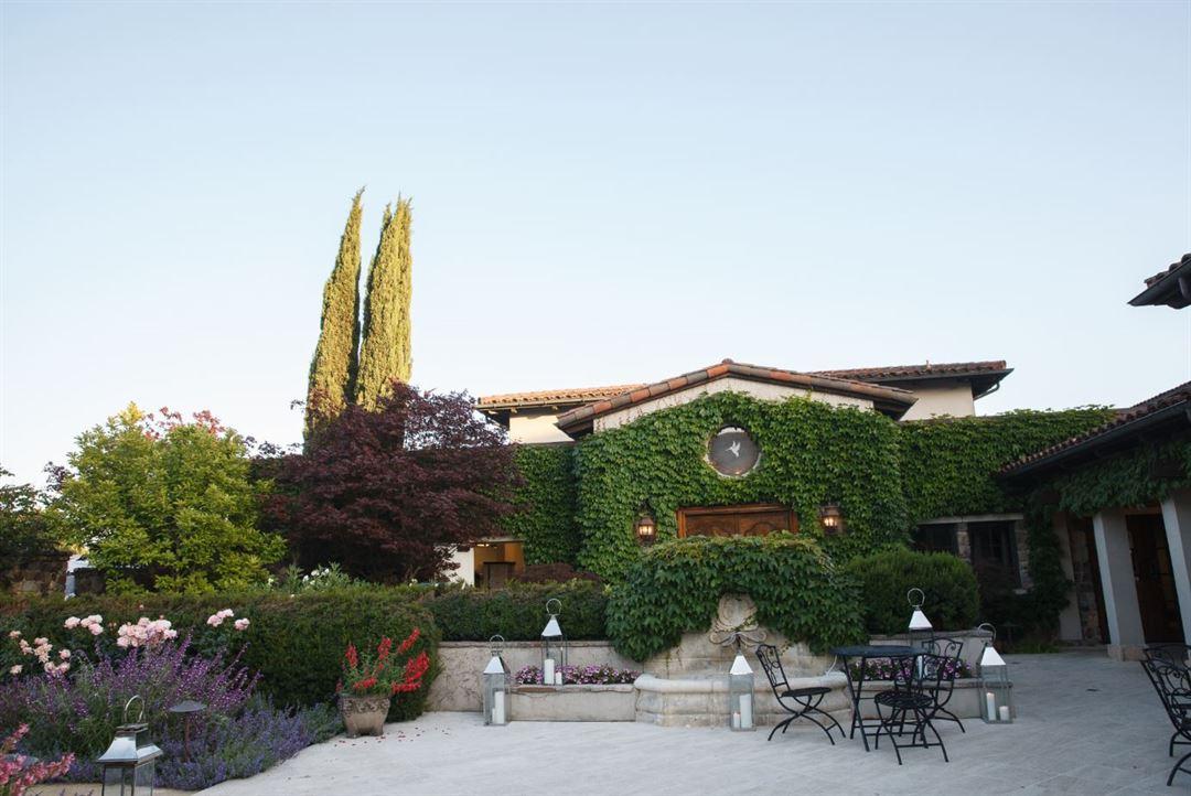 The Wedding Website of Melia Ichien and David Rodriguez