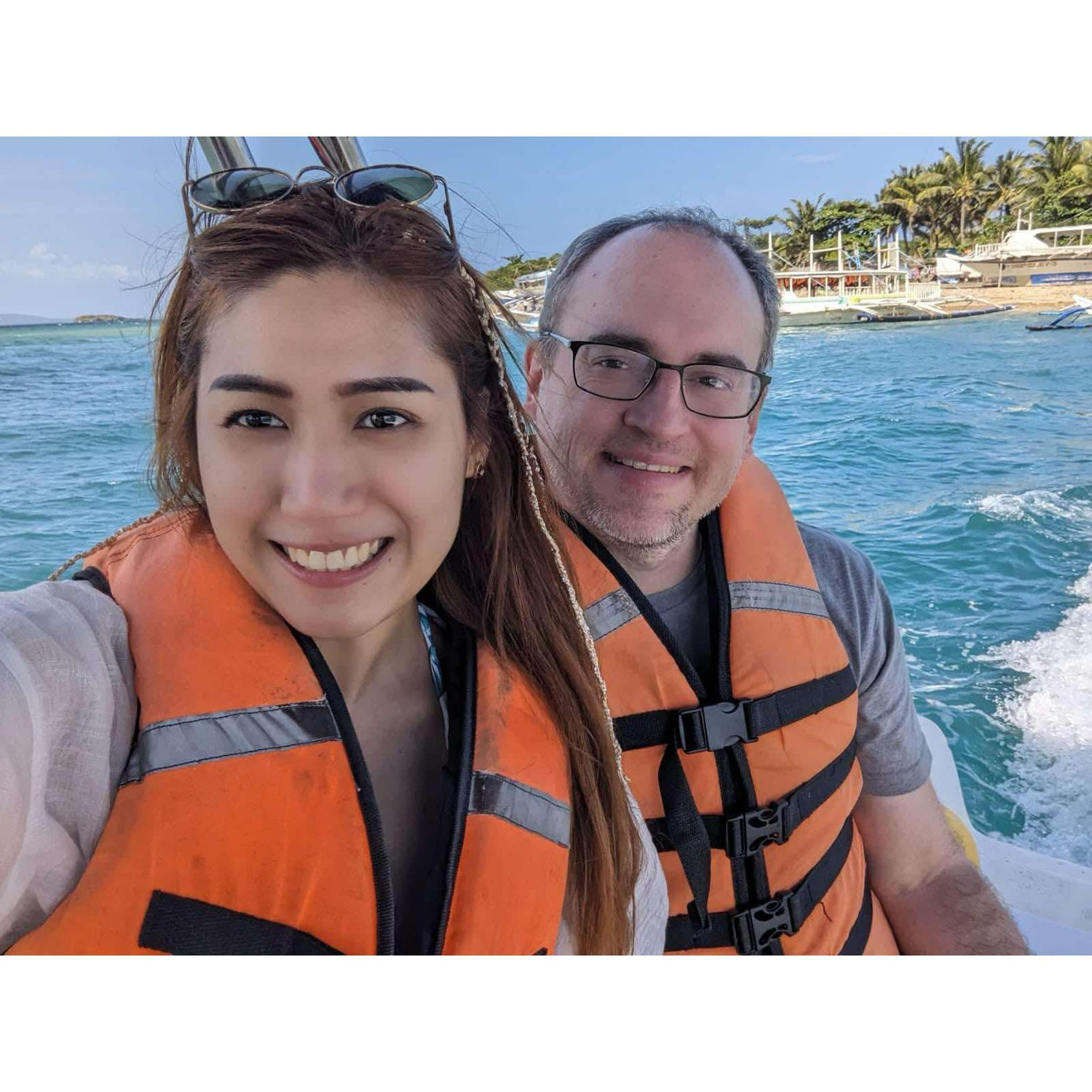 His first experience in boracay and he enjoyed it so much!!!!