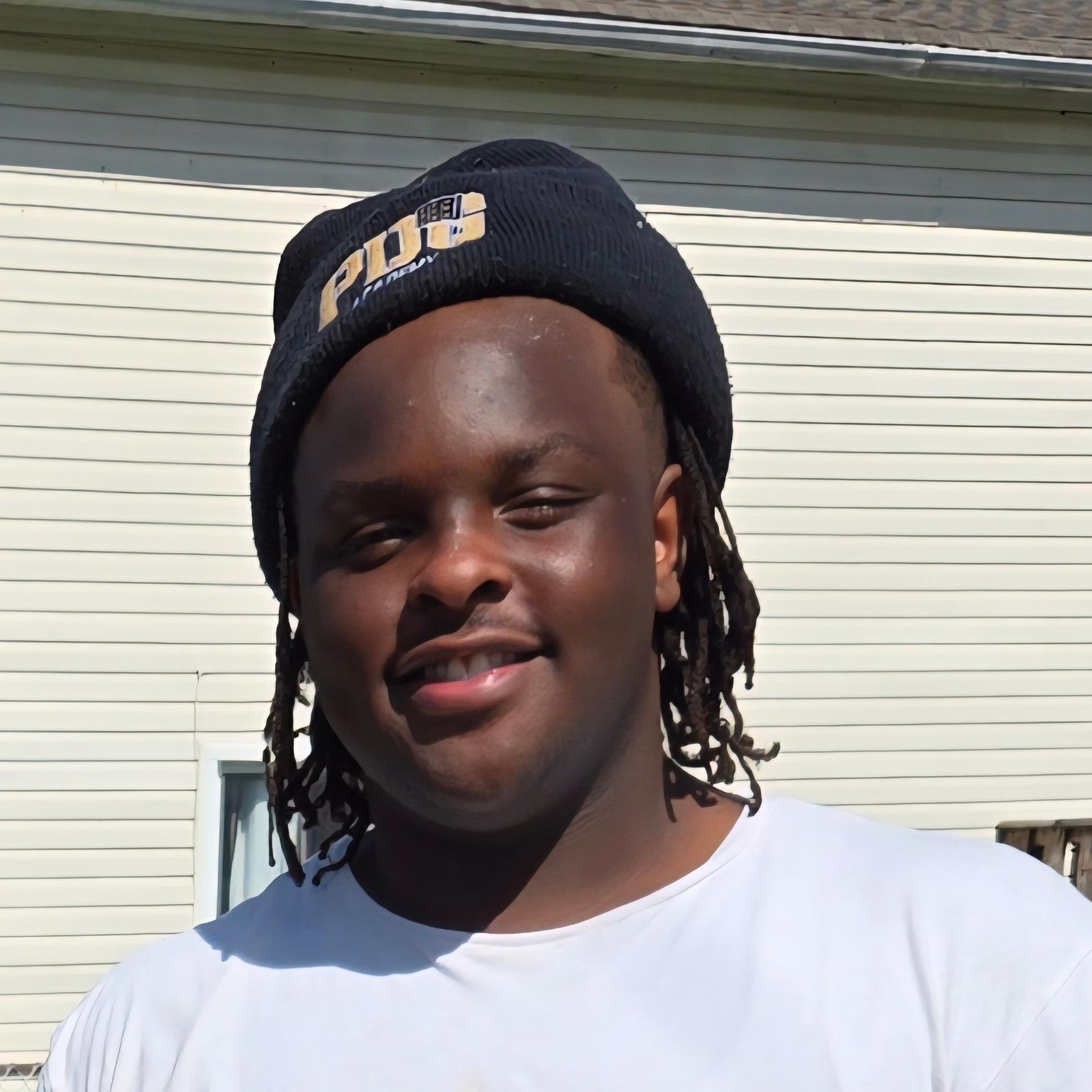 Groomsman Zaqary Randolph