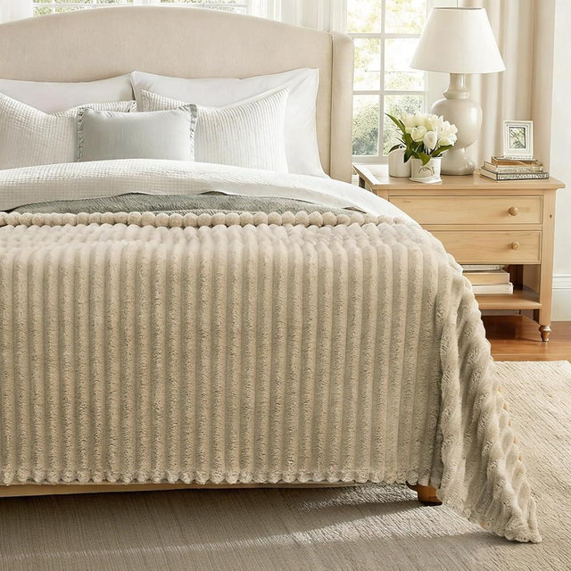decorUhome Soft Fleece Light Brown Blanket Queen Size for Bed, Cozy Fluffy Plush Flannel Large Striped Throws for Couch Sofa, Lightweight Decorative Fuzzy Blanket for Woman, 90x90 Inches