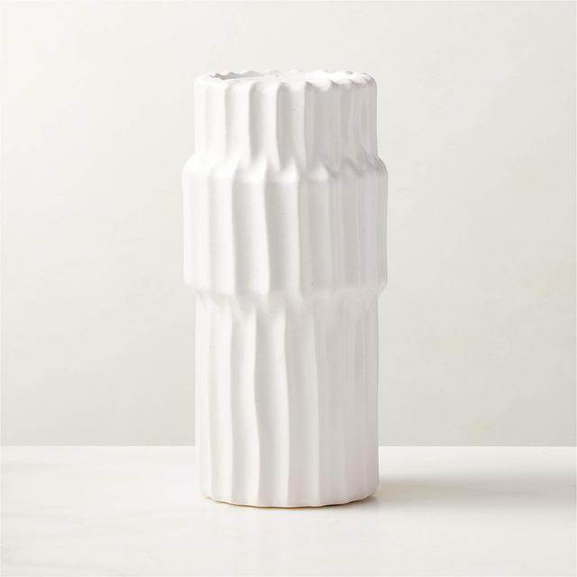 Furrow White Pillar Candle Holder Small