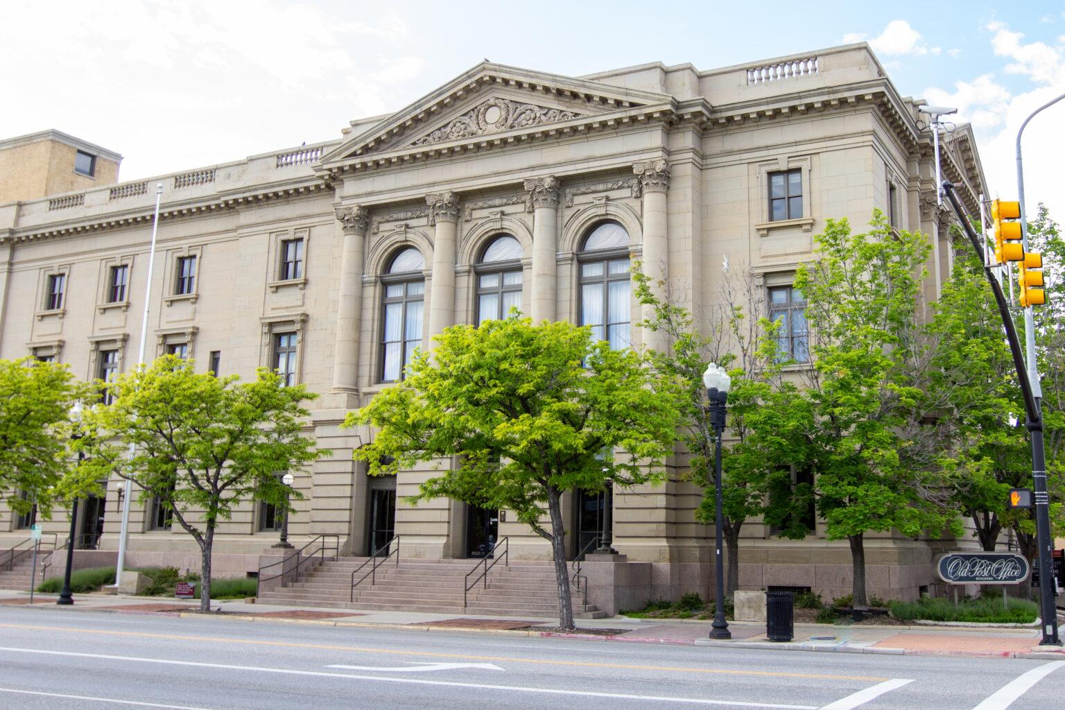 The Wedding Website of Makayla Nelson and Tyler Curtis